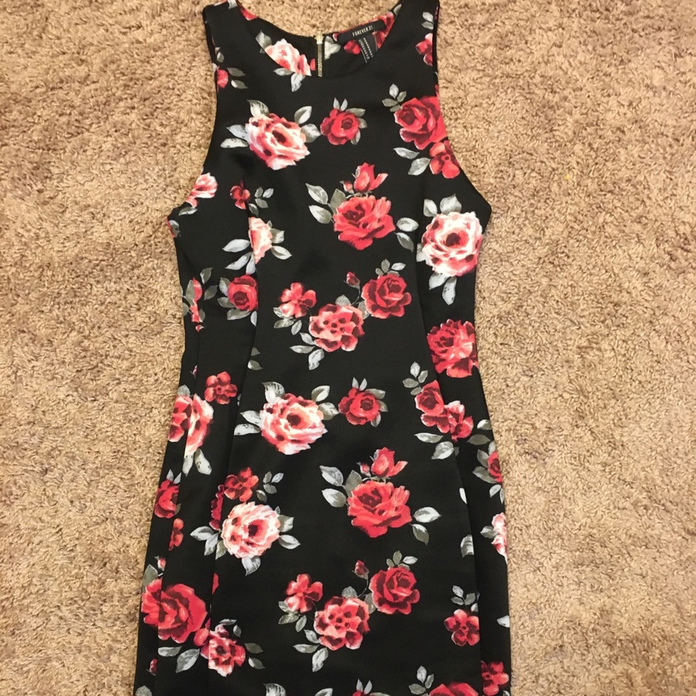 A tight, sexy rose patterned dress!